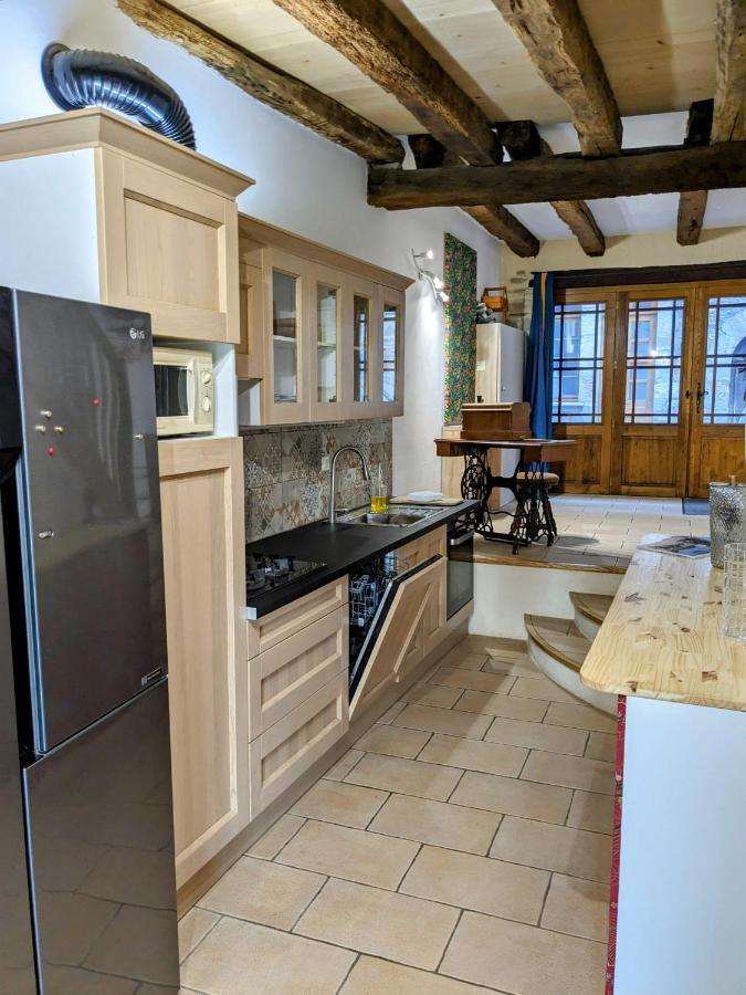 Le Quatorze, Au Coeur De Najac Vila Exterior foto